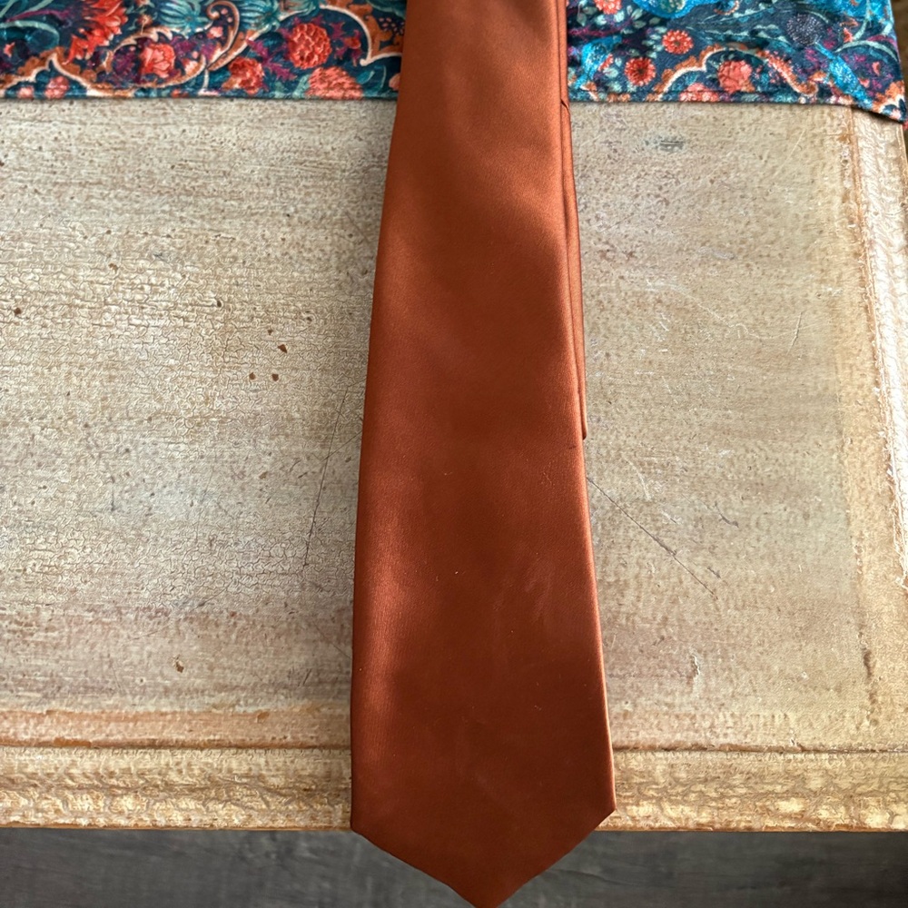 Copper tie